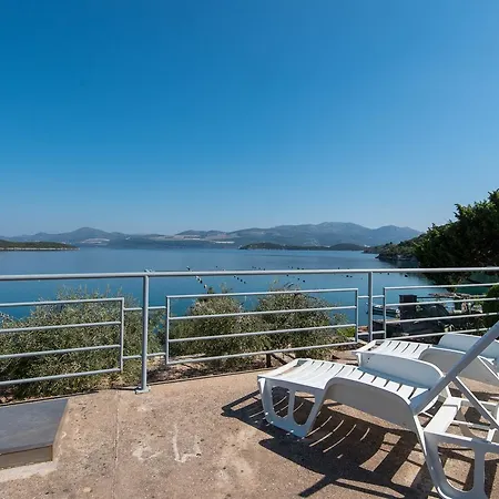 Apartment Pjestata 12381a